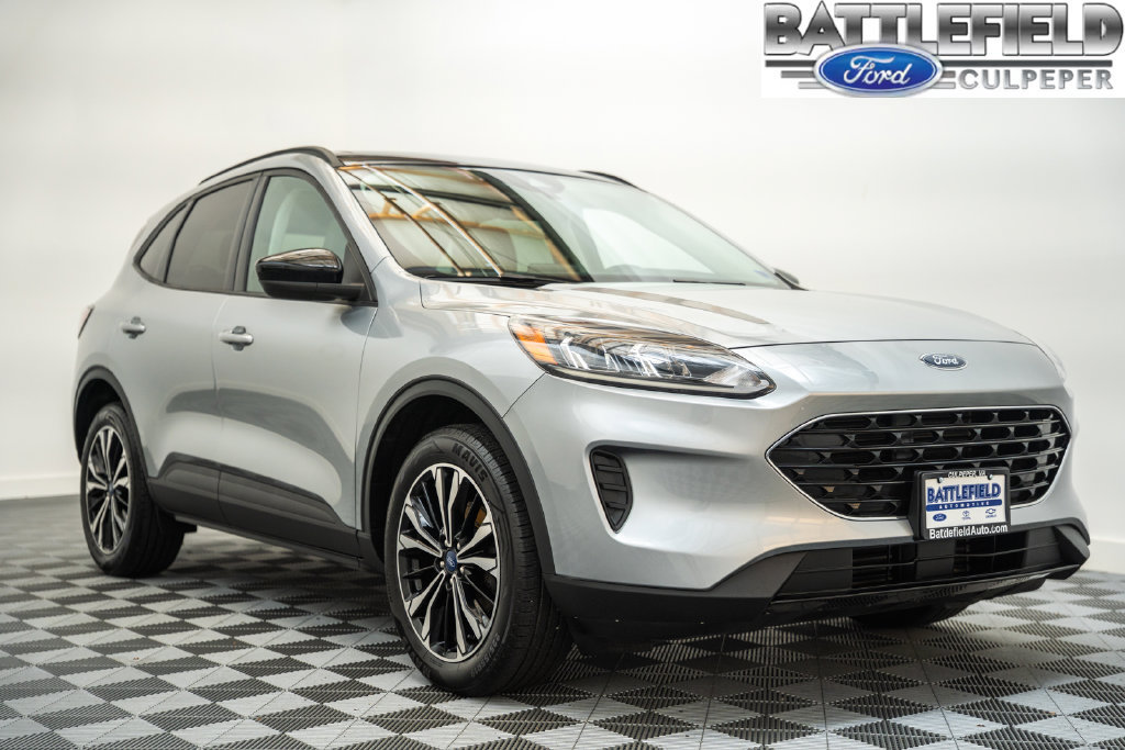 Used 2022 Ford Escape SE w/ SE Sport Appearance Package