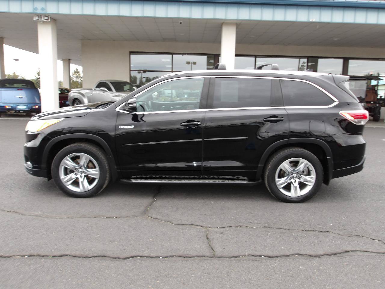 Used 2016 Toyota Highlander Limited Platinum AWD/4WD image 2