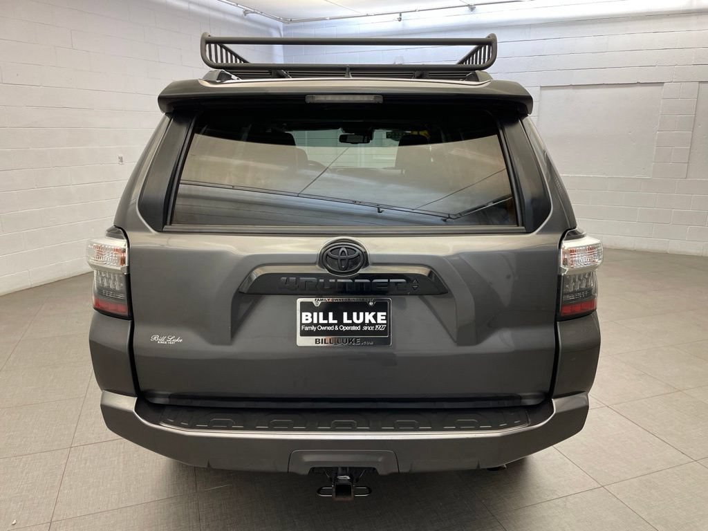 Used 2021 Toyota 4Runner Venture w/ Moonroof Package AWD/4WD image 9