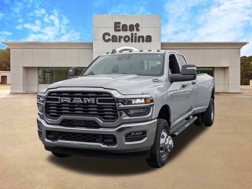 New 2026 RAM 3500 Tradesman AWD/4WD image 7