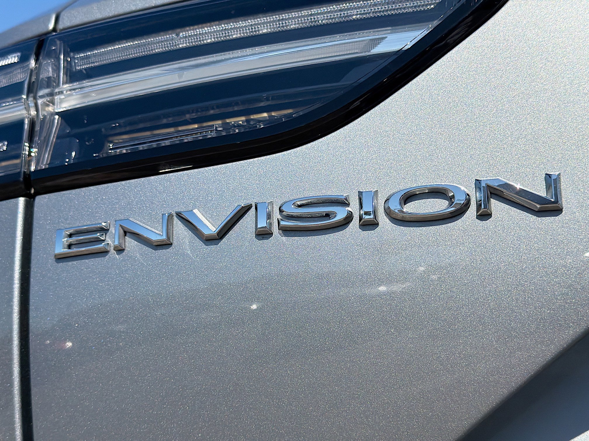 Used 2023 Buick Envision Avenir image 11