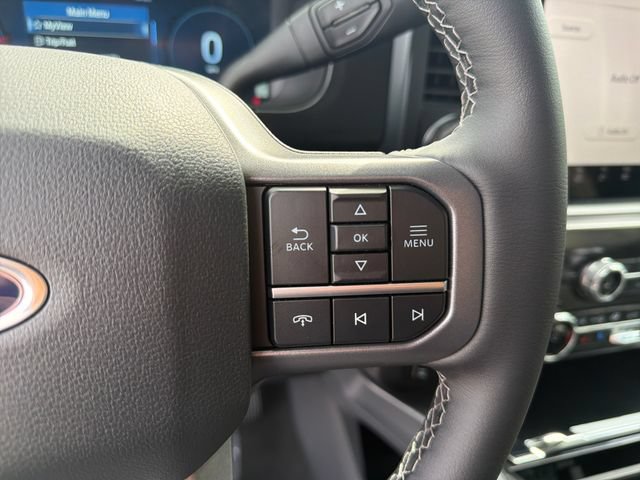 New 2026 Ford F250 Lariat w/ Black Appearance Package AWD/4WD image 27
