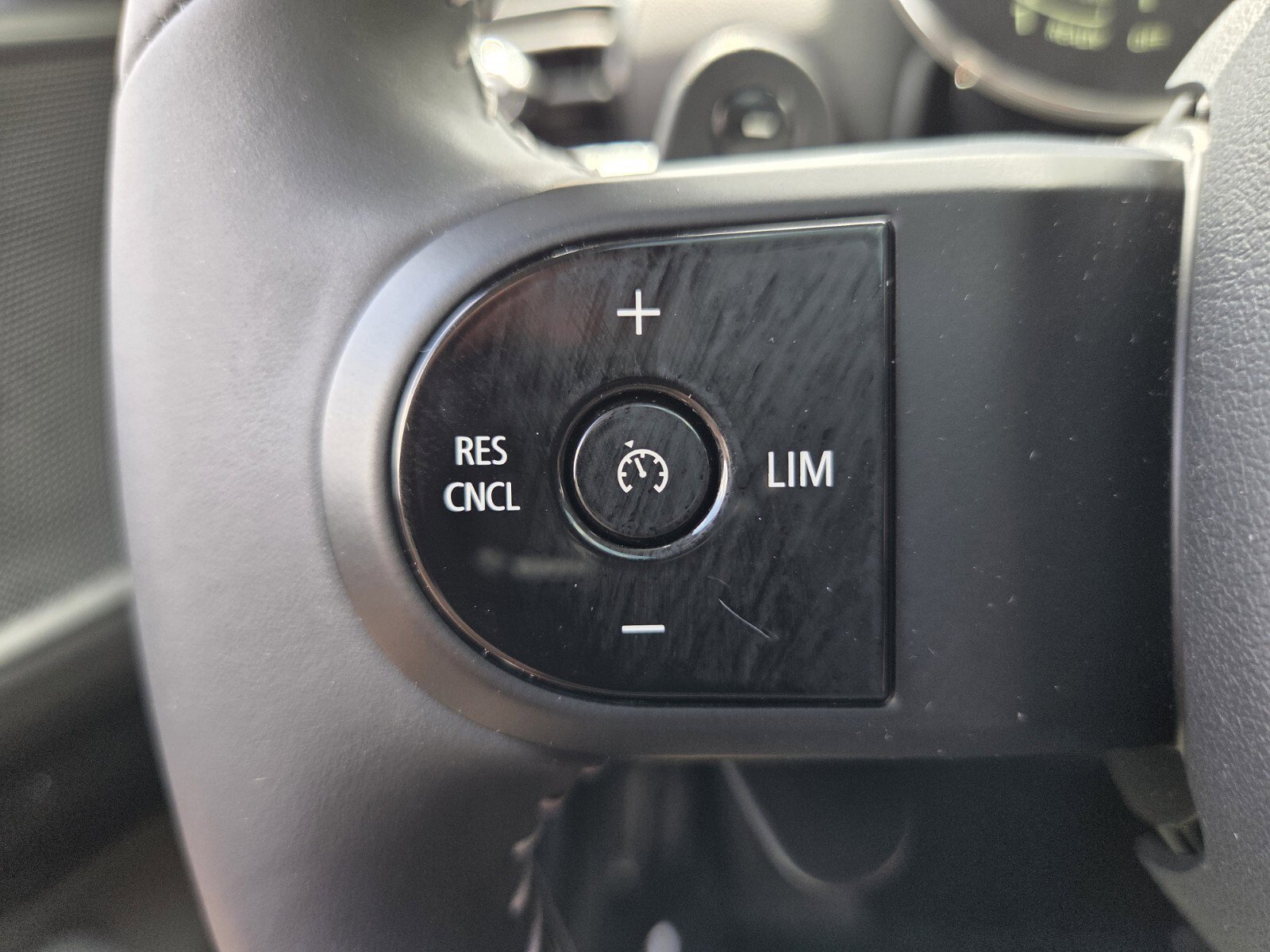 Used 2024 MINI Cooper Clubman S image 30