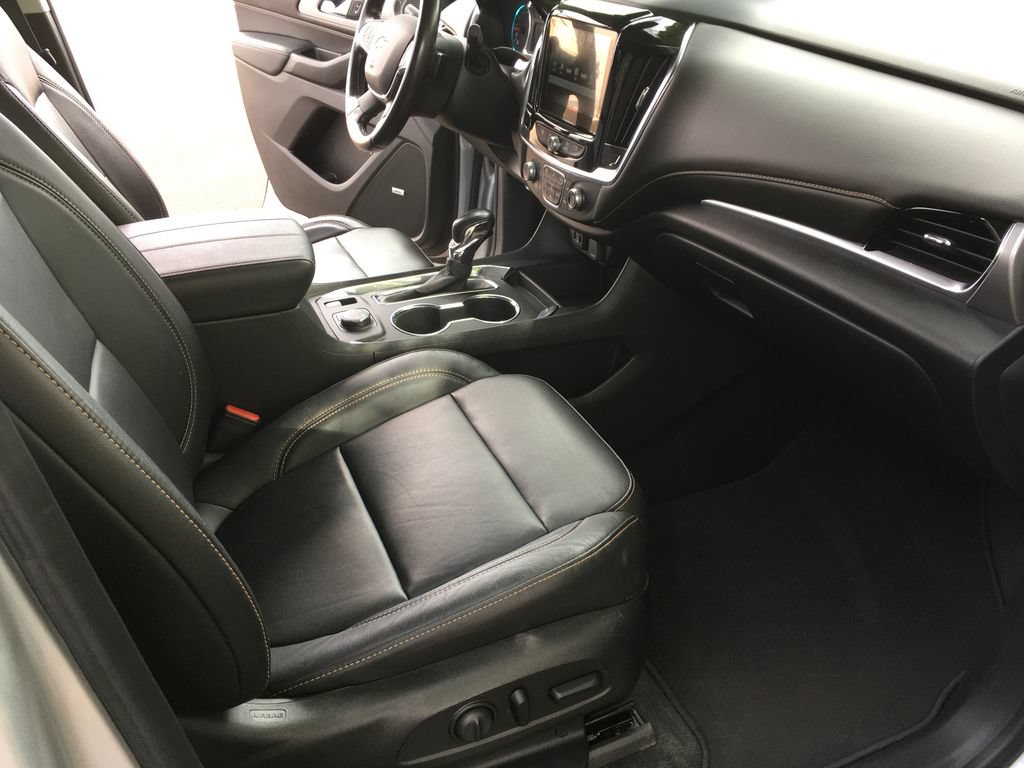 Used 2019 Chevrolet Traverse LT w/ LT Premium Package AWD/4WD image 33