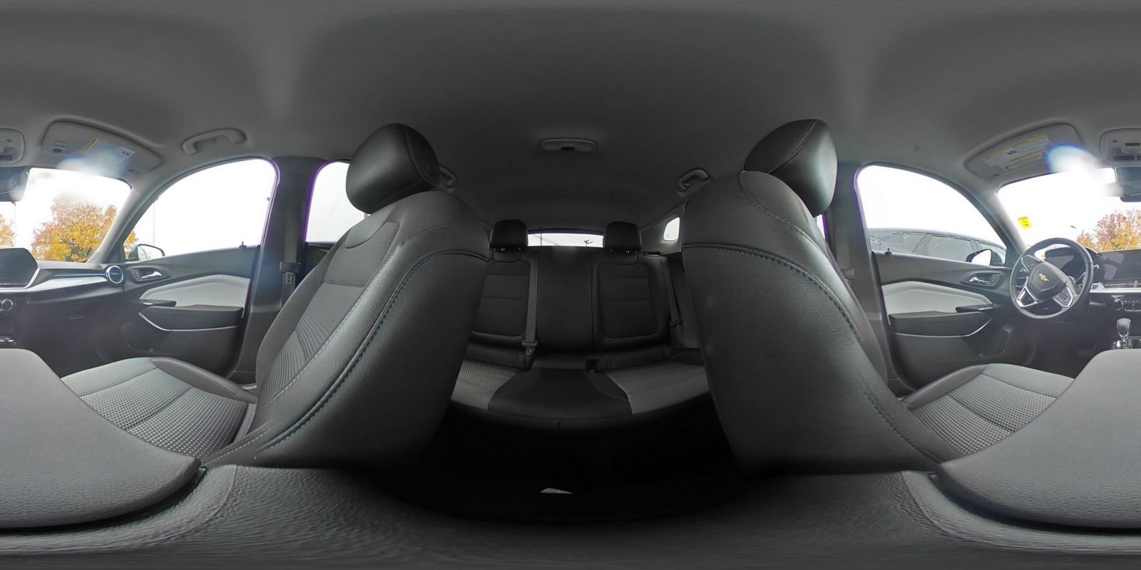 Used 2025 Chevrolet Trax LT w/ LT Convenience Package image 42