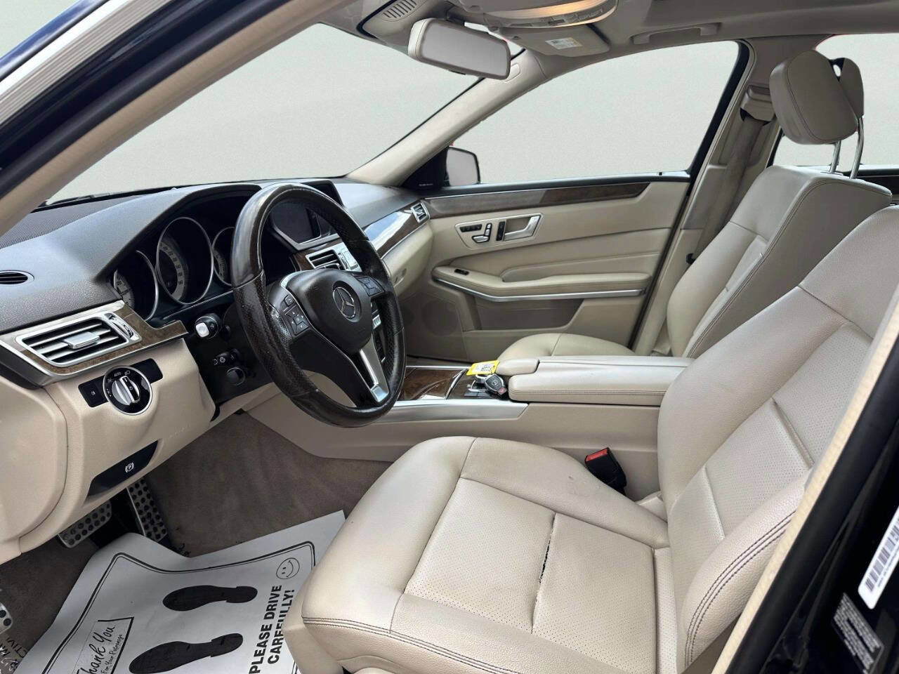 Used 2016 Mercedes-Benz E 350 4MATIC Sedan w/ Premium Package image 9