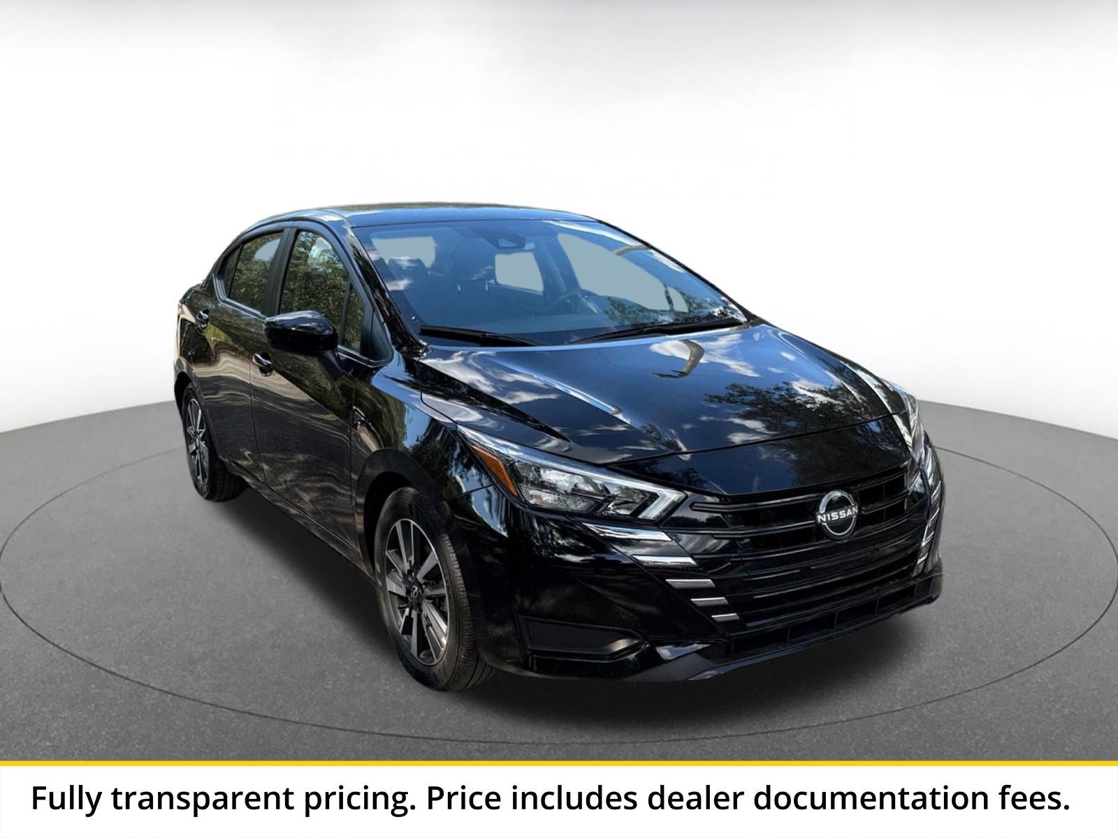 Used 2025 Nissan Versa SV FWD image 1