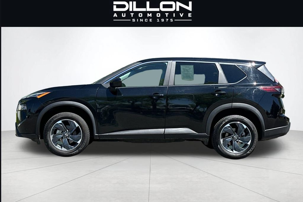 Used 2024 Nissan Rogue SV AWD/4WD image 7
