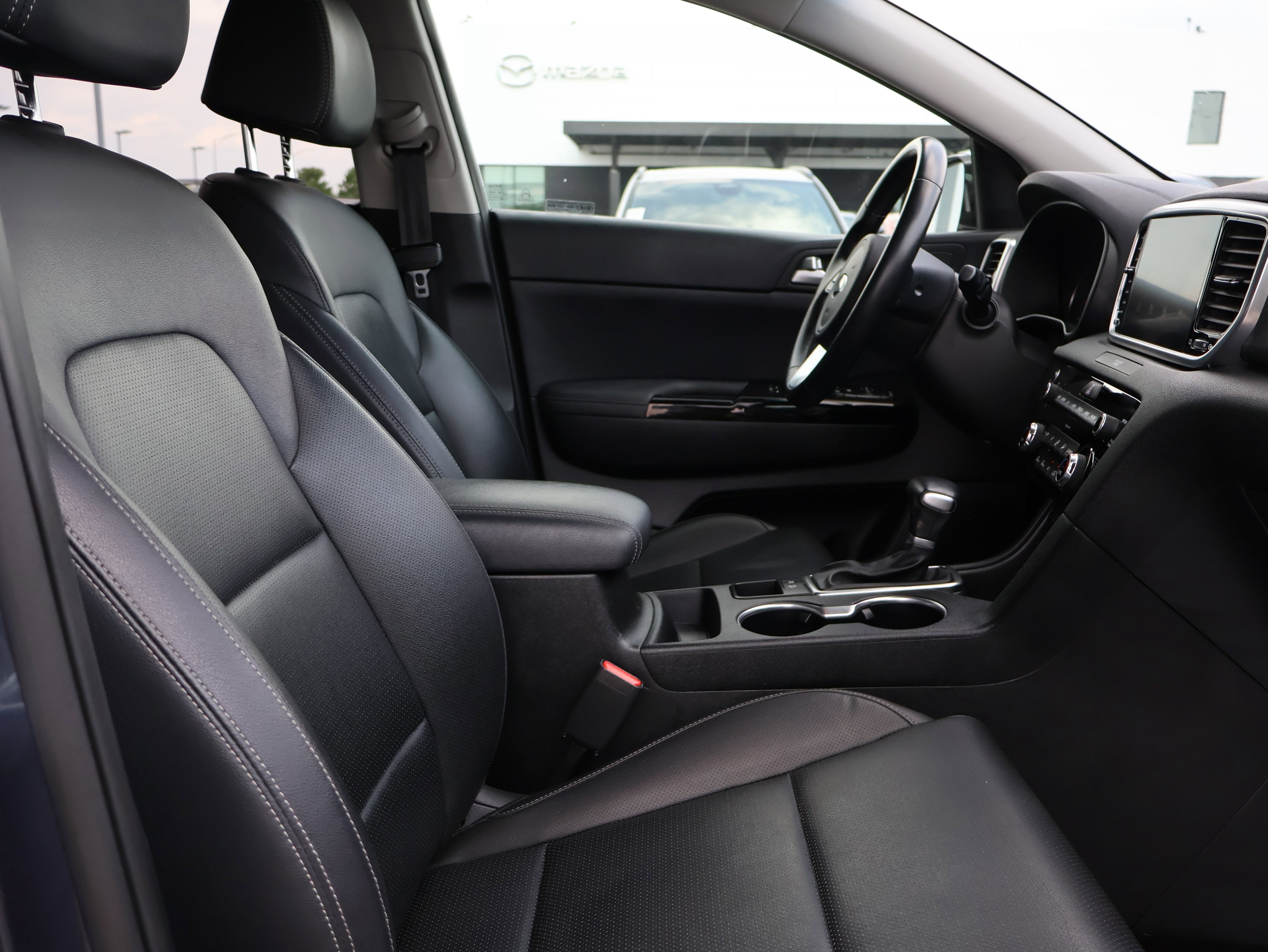 Used 2020 Kia Sportage EX FWD image 8