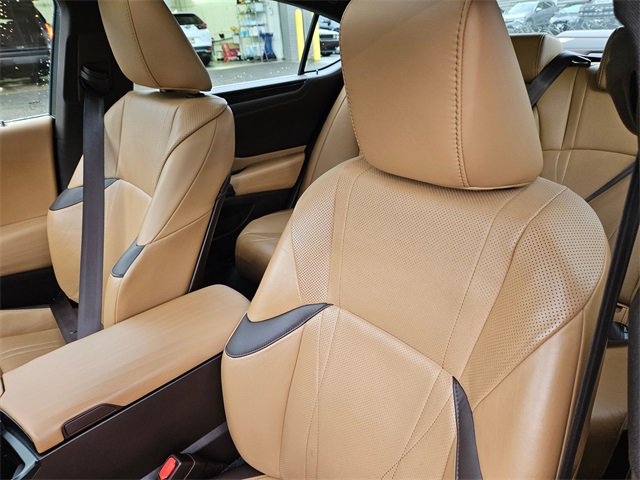 Used 2020 Lexus ES 350 Luxury w/ Accessory Package 2 image 11