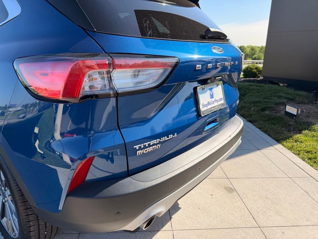 Used 2022 Ford Escape Titanium AWD/4WD image 38