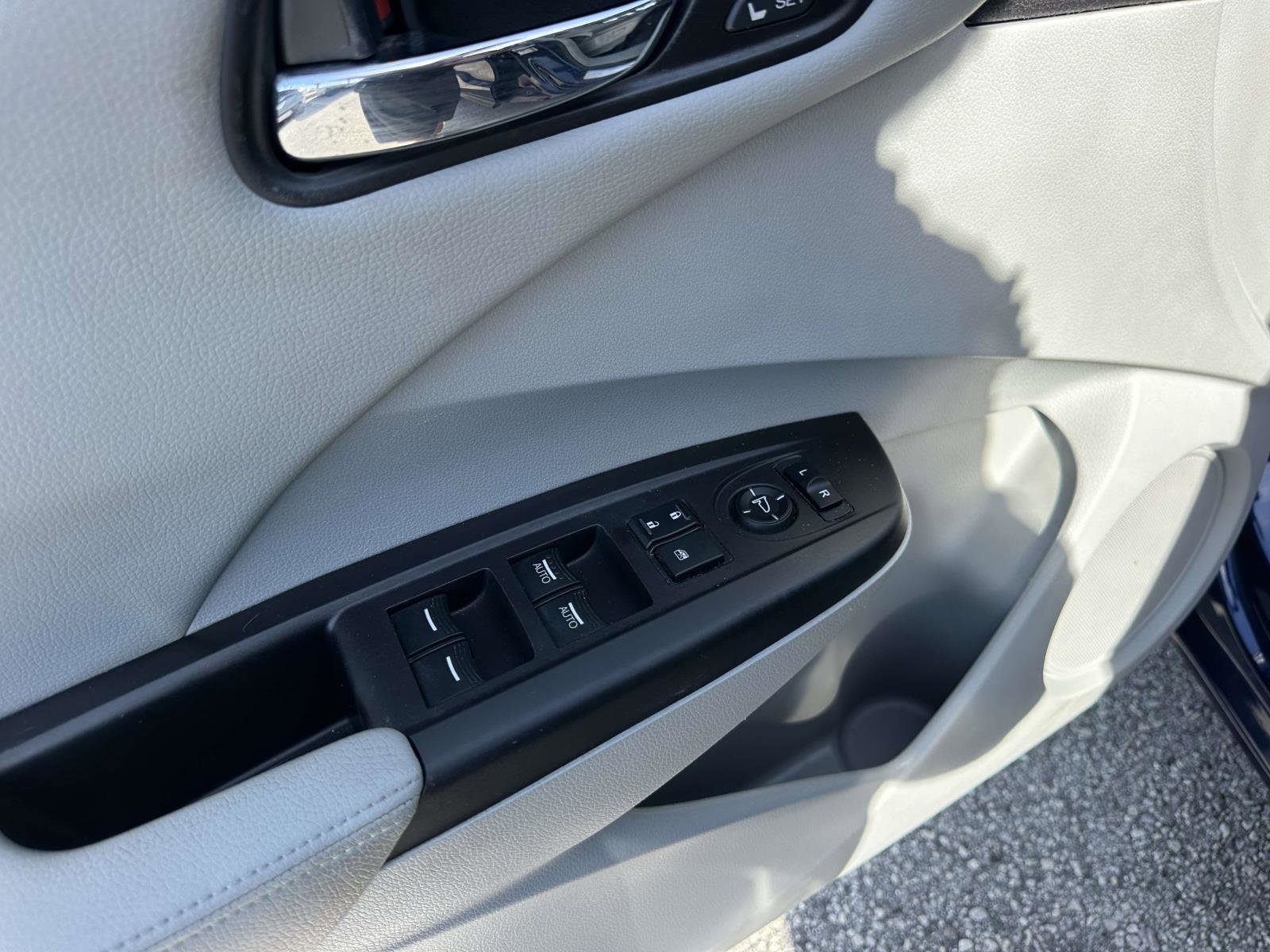 Used 2016 Acura RDX FWD w/ Advance Package image 16