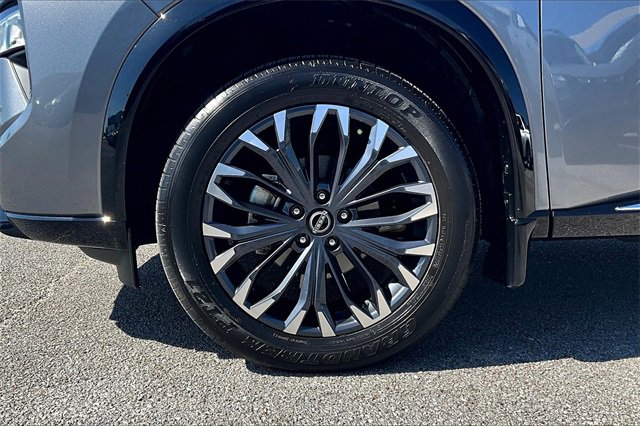 Certified 2024 Nissan Rogue Platinum image 35