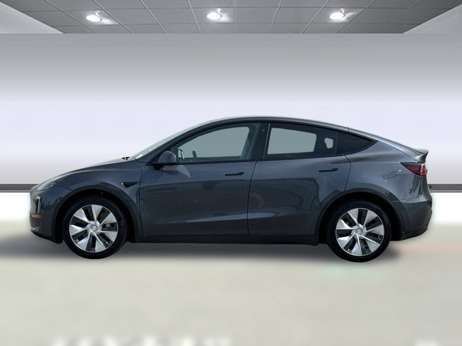 Used 2023 Tesla Model Y Long Range image 2