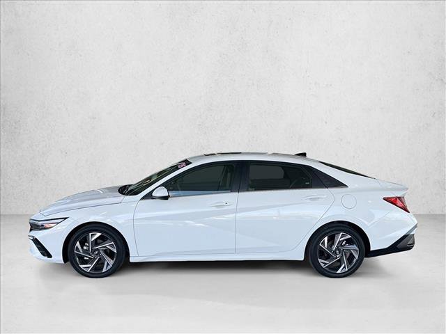 Used 2025 Hyundai Elantra SEL FWD video 2