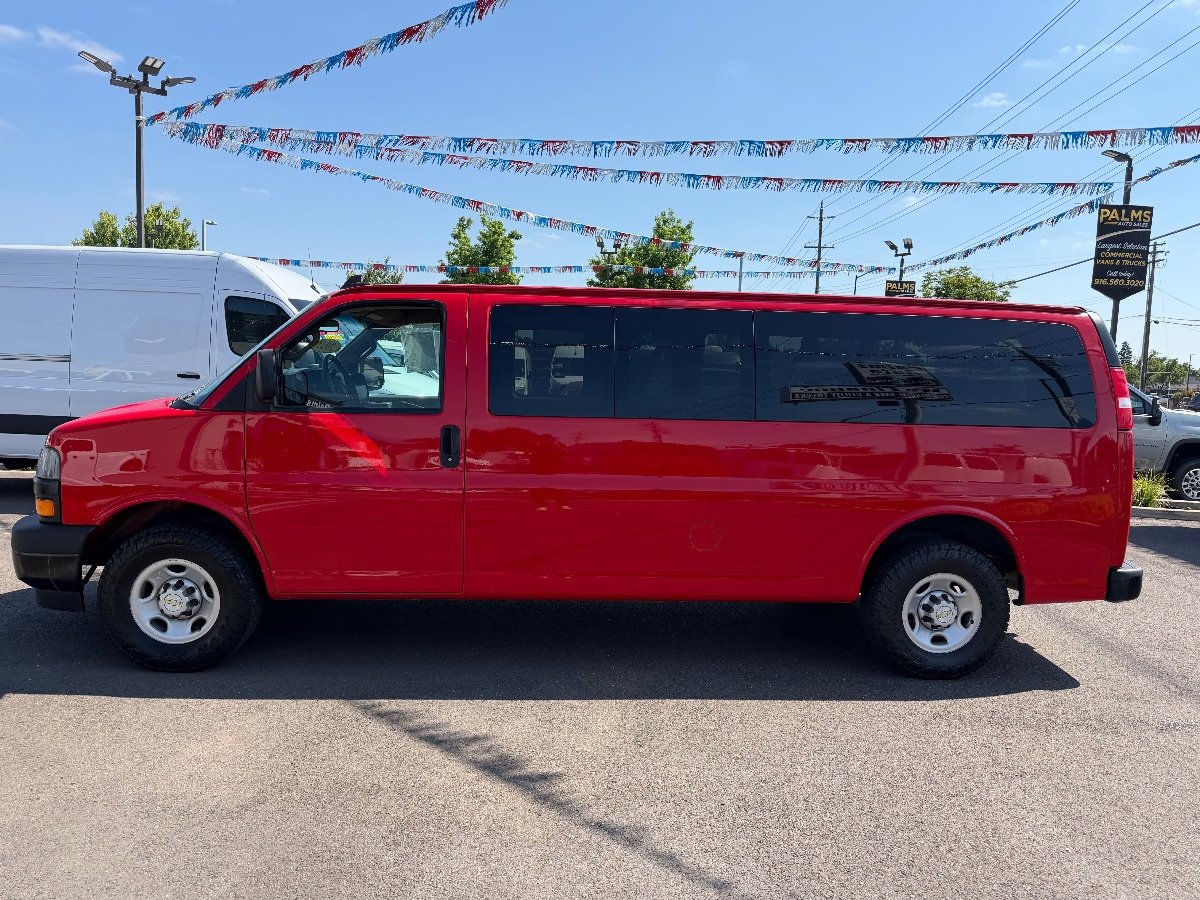 Used 2021 Chevrolet Express 3500 LS w/ Cold Climate Package RWD image 4