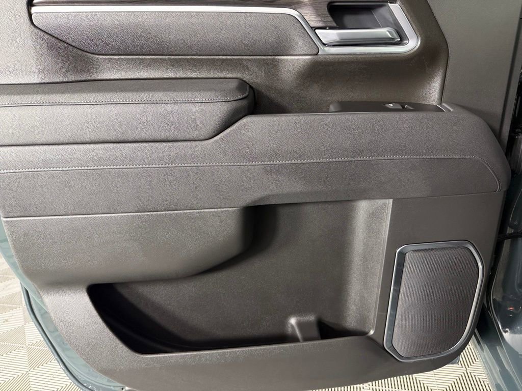 Used 2026 Chevrolet Silverado 3500 LTZ w/ LTZ Plus Package image 29