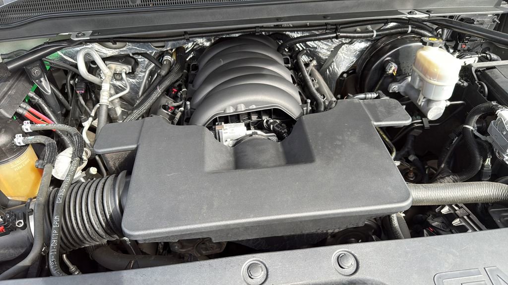 Used 2015 GMC Yukon Denali w/ Premium Package image 25