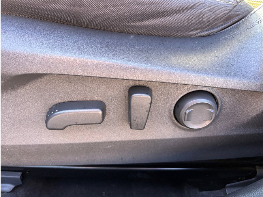 Used 2020 Subaru Outback Premium image 17