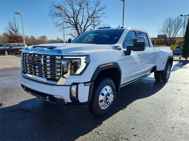 New 2026 GMC Sierra 3500 Denali w/ Denali Reserve Package image 10