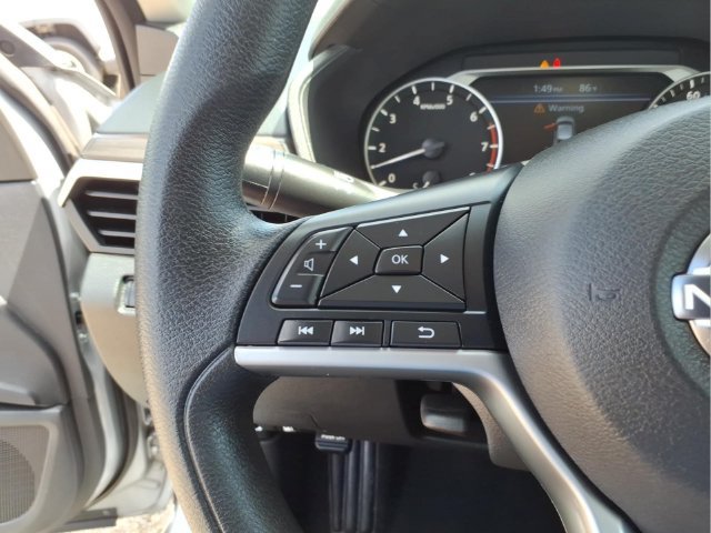 Used 2023 Nissan Altima 2.5 SV FWD image 16