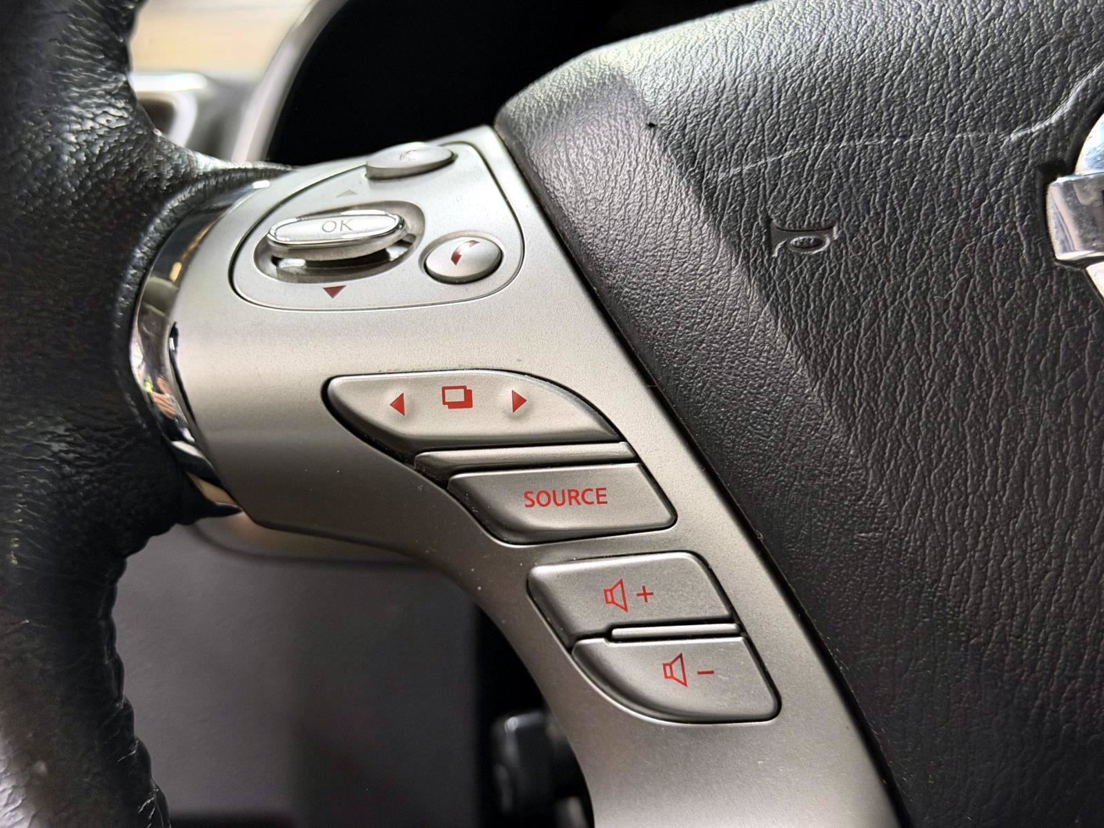 Used 2015 Nissan Murano Platinum w/ Platinum Technology Package AWD/4WD image 18