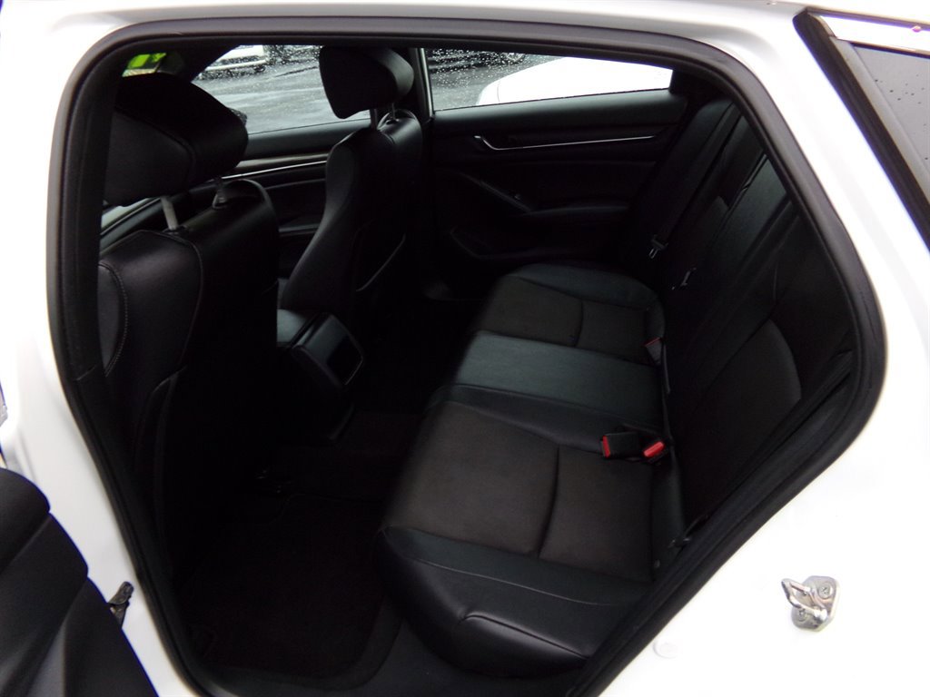 Used 2019 Honda Accord Sport image 7