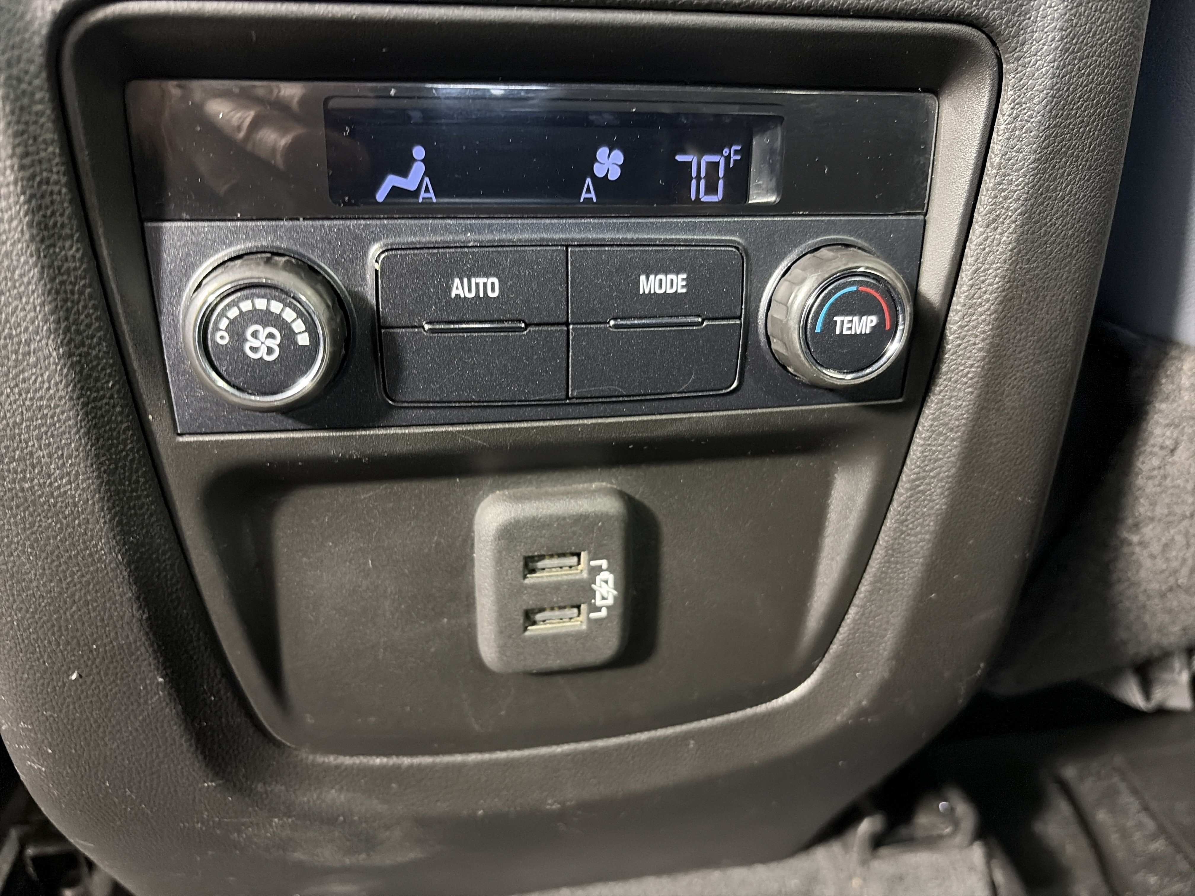 Certified 2021 Buick Enclave Essence w/ Sport Touring Edition FWD image 19
