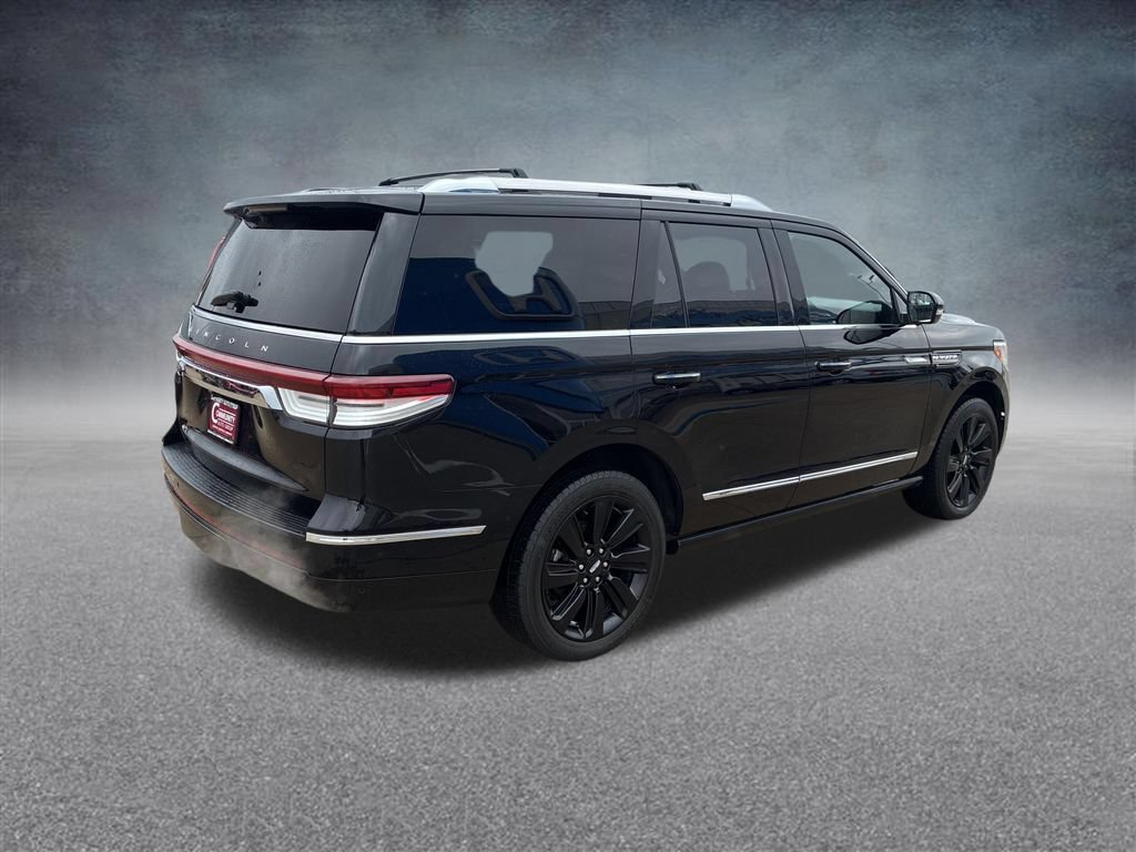 Used 2022 Lincoln Navigator Reserve AWD/4WD image 5