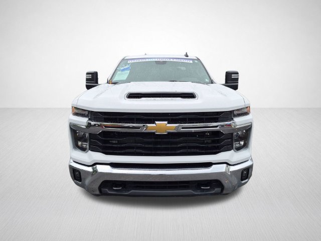Used 2025 Chevrolet Silverado 2500 LT w/ Convenience Package AWD/4WD image 5
