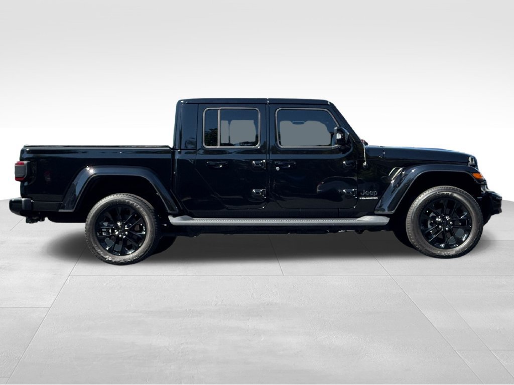Used 2023 Jeep Gladiator Overland AWD/4WD image 9