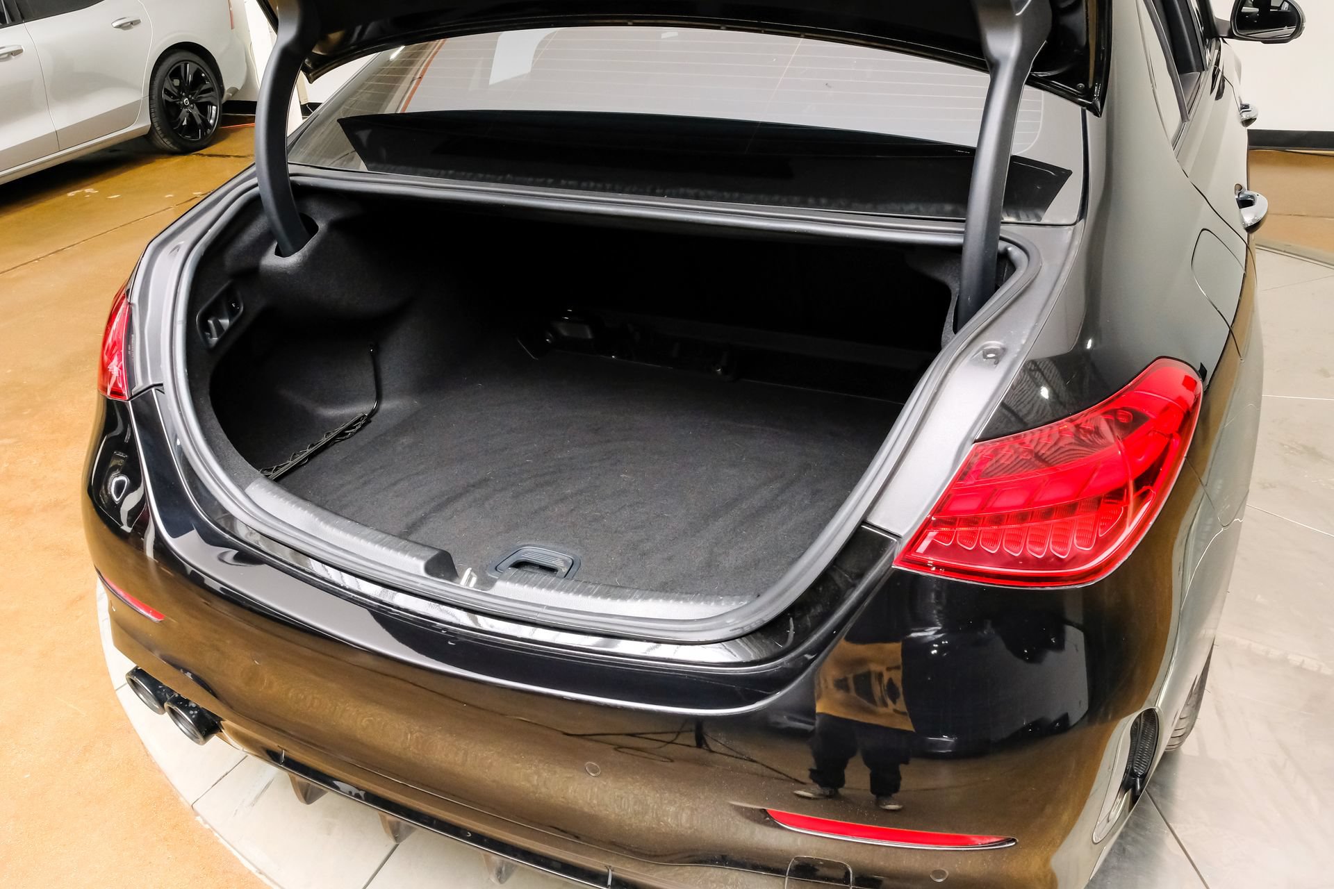 Used 2024 Mercedes-Benz C 43 AMG 4MATIC Sedan w/ AMG Dynamic Plus Package image 43