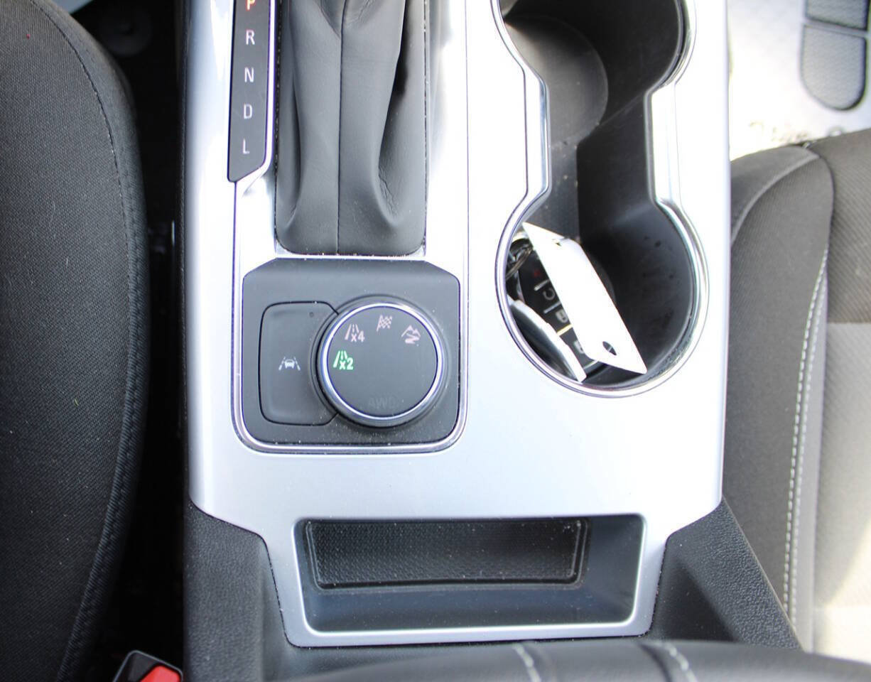 Used 2025 Chevrolet Blazer LT AWD/4WD image 16