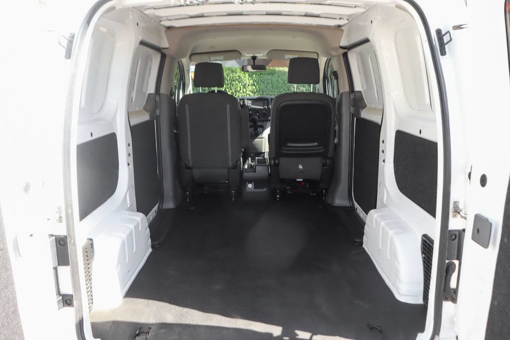 Used 2018 Nissan NV200 SV w/ Navigation Package FWD image 10