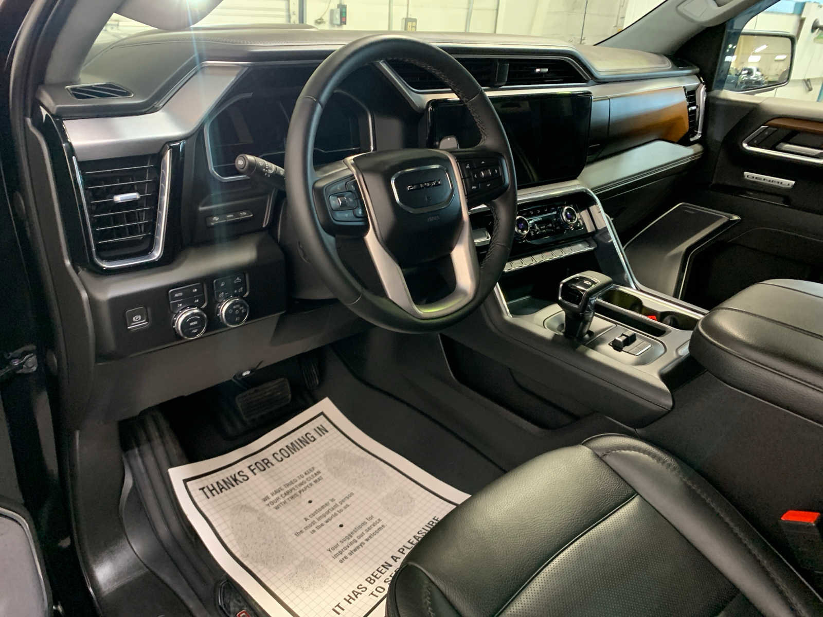 Used 2023 GMC Sierra 1500 Denali w/ Denali Reserve Package AWD/4WD image 10