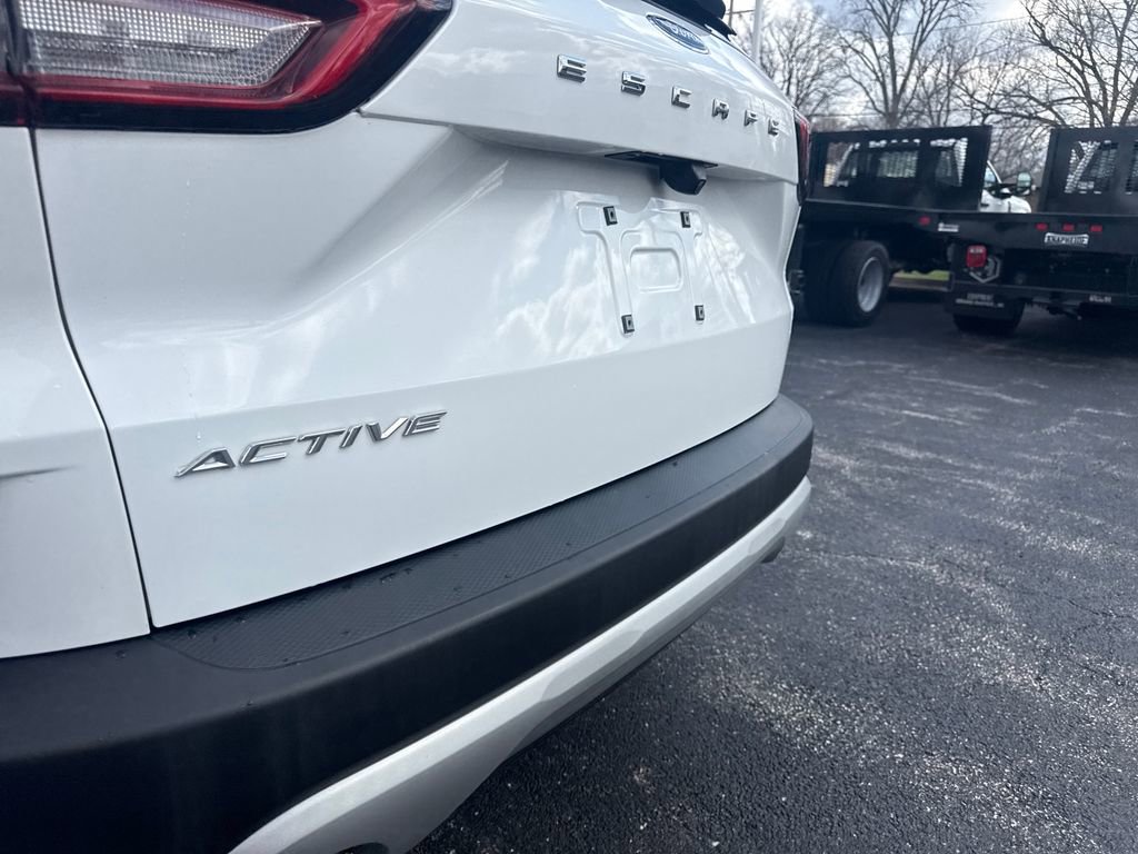 Used 2023 Ford Escape Active w/ Cold Weather Package image 9