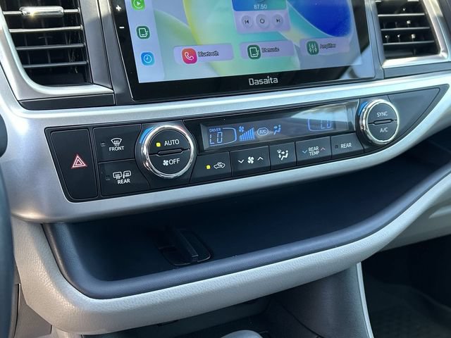 Used 2018 Toyota Highlander XLE w/ Carpet Mat Package (TMS) FWD image 27