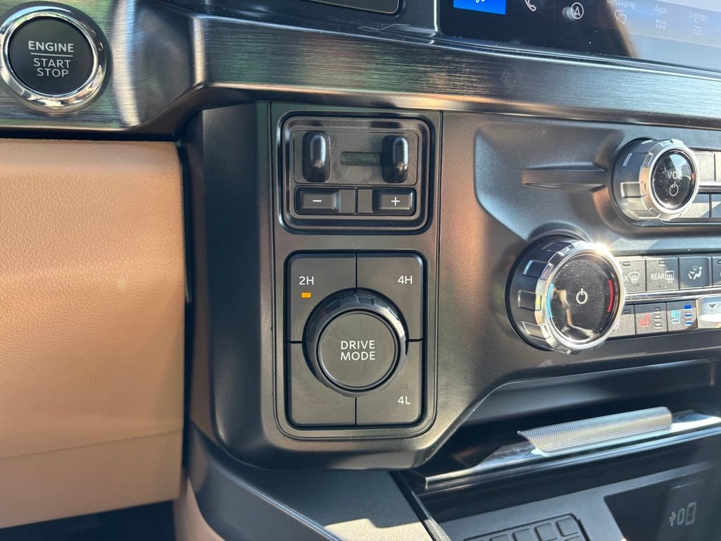 Used 2024 Ford F450 Lariat w/ Lariat Ultimate Package AWD/4WD image 32