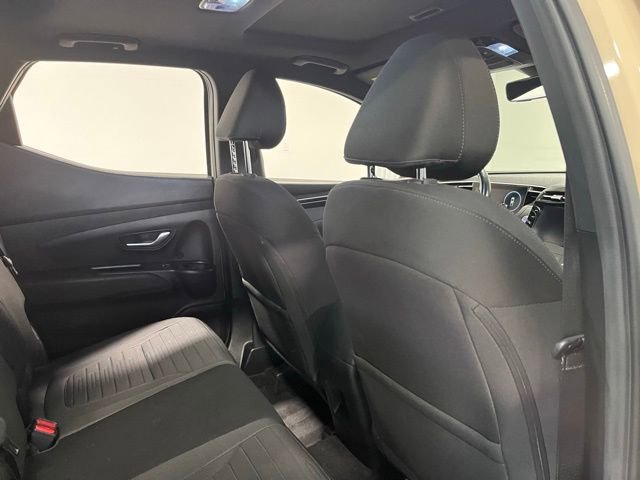 Used 2022 Hyundai Santa Cruz SEL Premium image 13