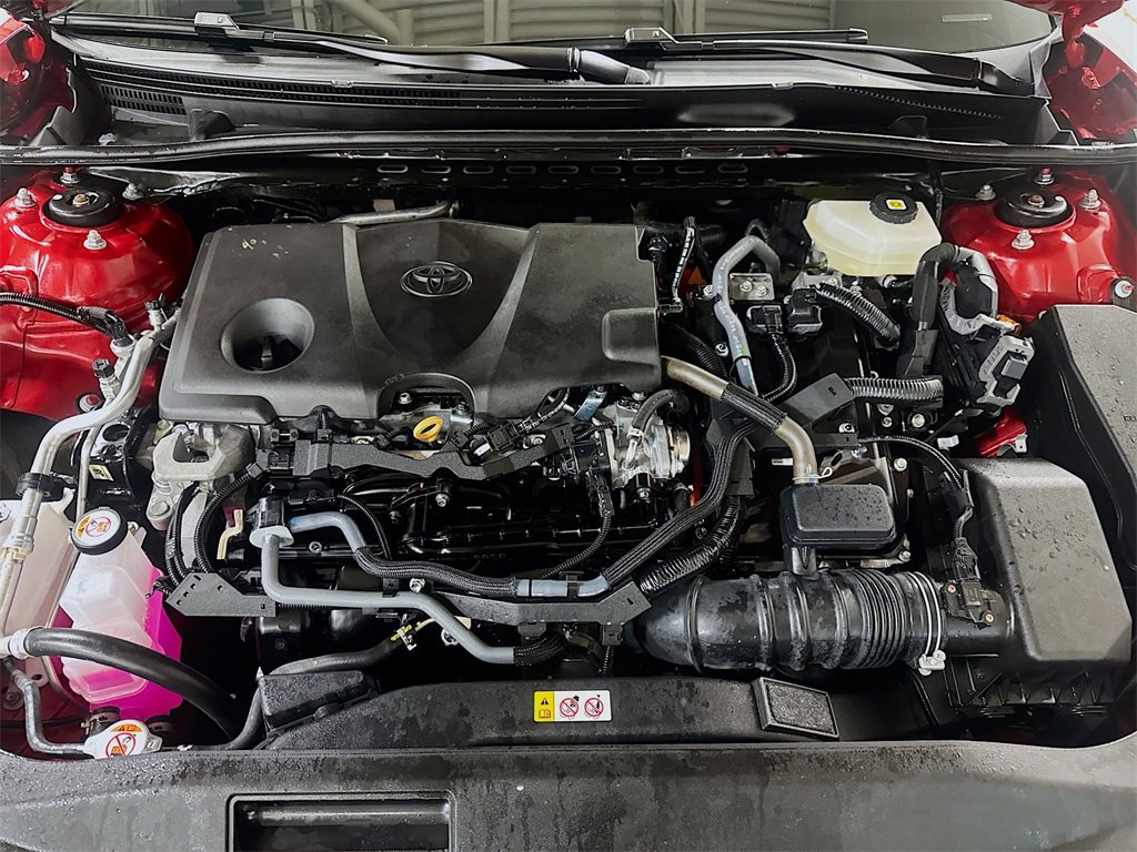 Used 2025 Toyota Camry LE image 28