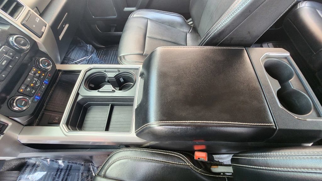Used 2021 Ford F250 Lariat w/ Lariat Ultimate Package AWD/4WD image 28