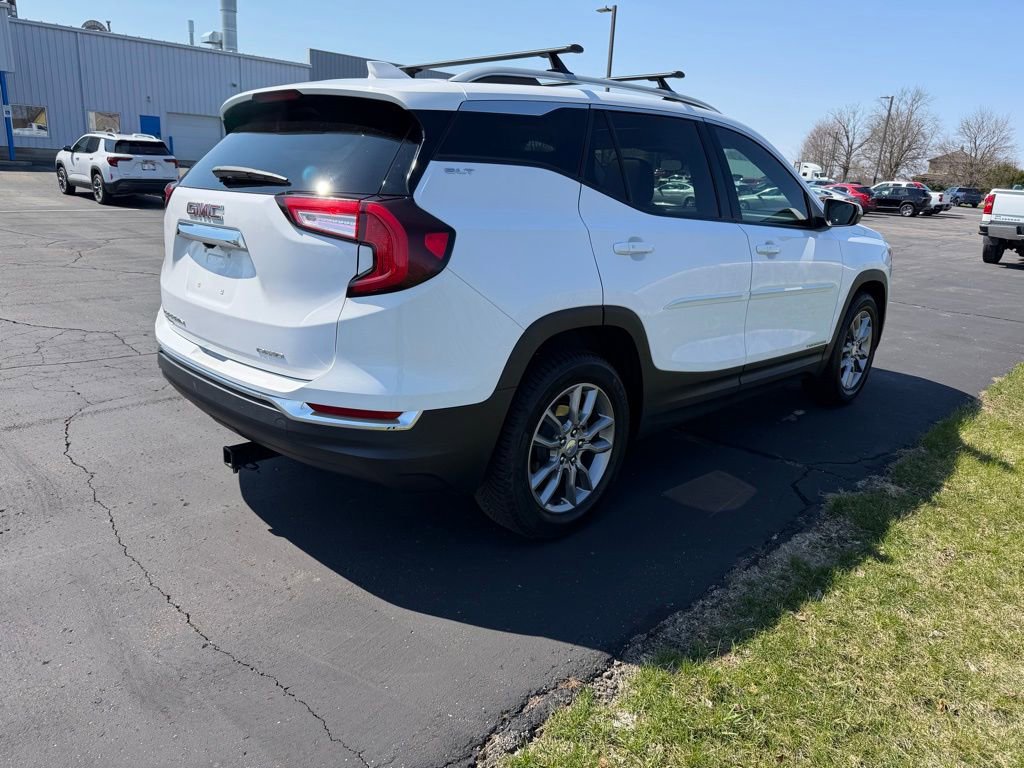 Used 2022 GMC Terrain SLT w/ Infotainment Package II image 5