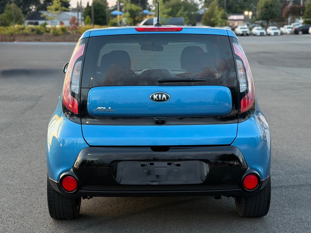 Used 2016 Kia Soul + w/ Designer's Package FWD image 6