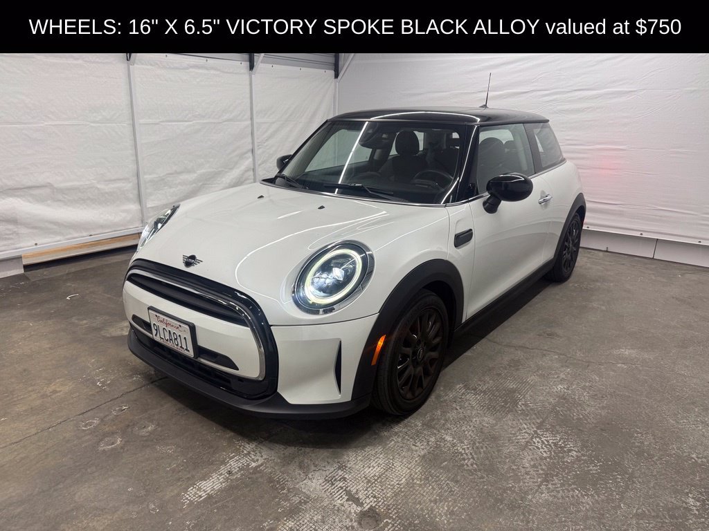 Used 2024 MINI Cooper 2-Door Hardtop FWD image 3