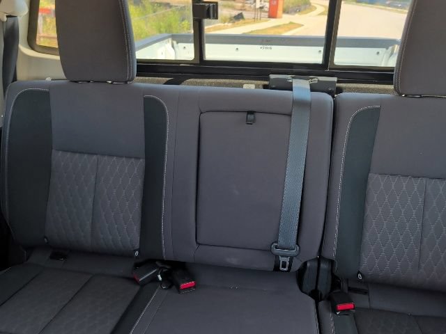 Used 2022 Nissan Titan SV AWD/4WD image 19