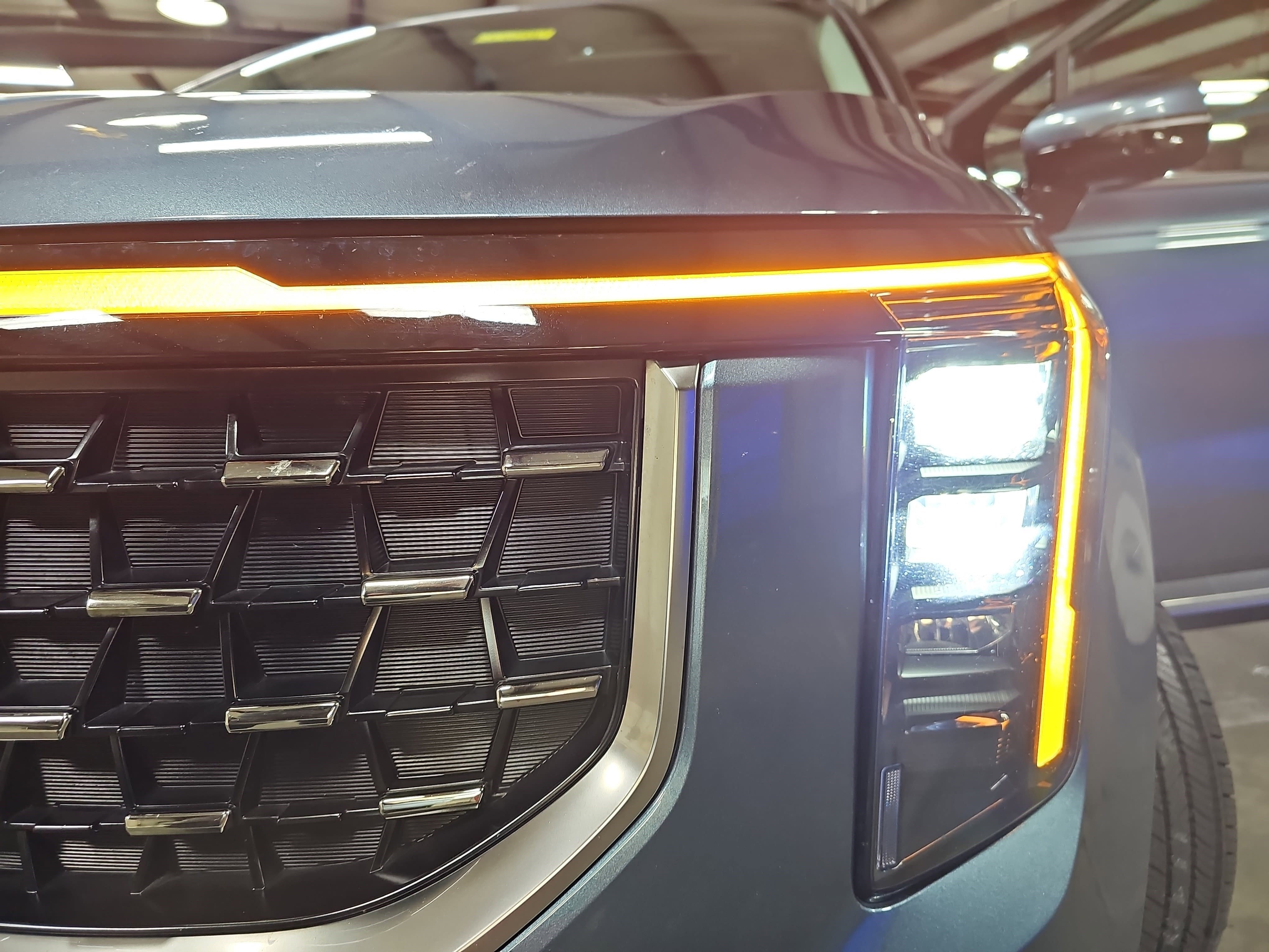 Used 2025 Kia Carnival SX image 34