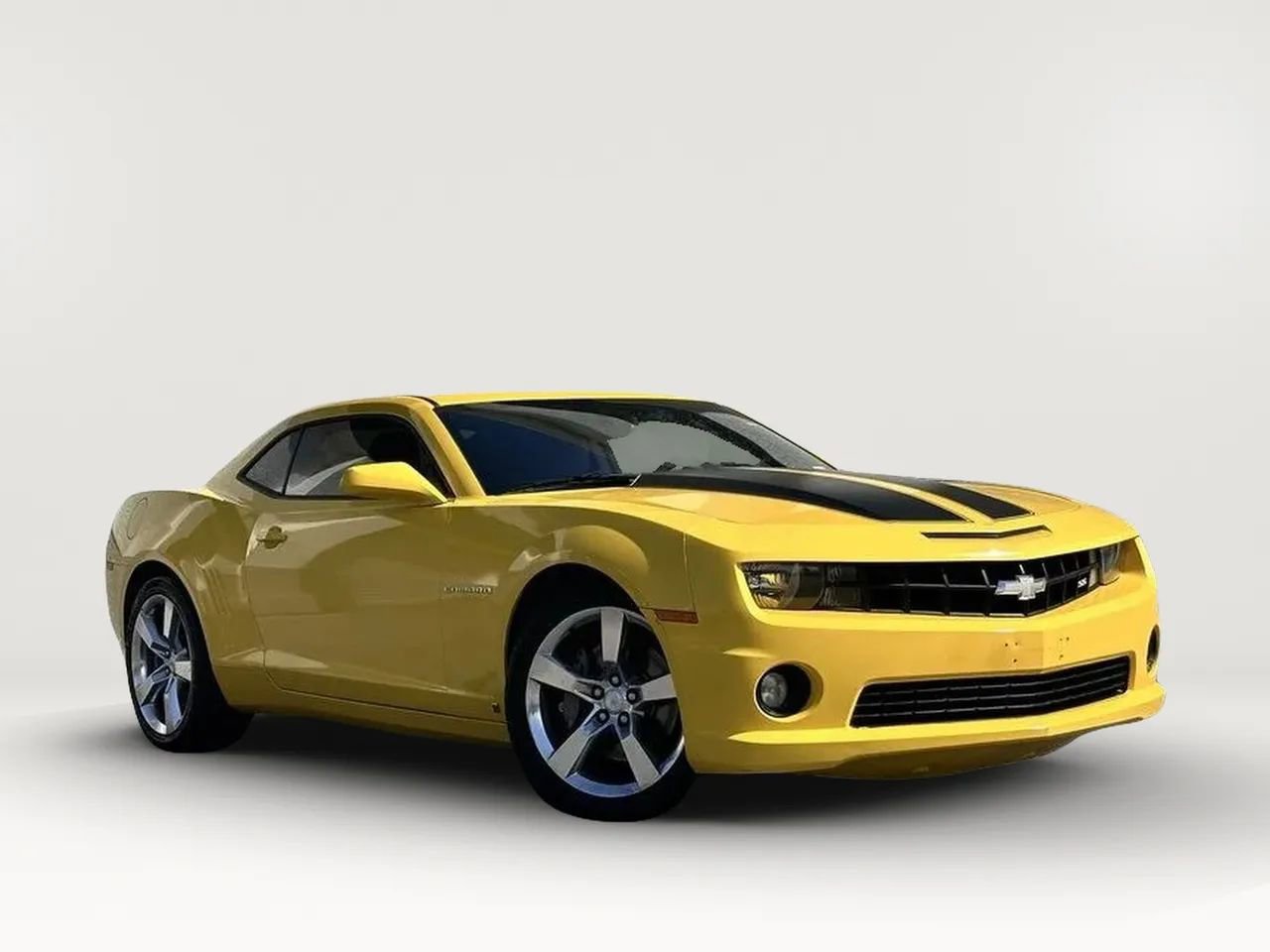 Used 2010 Chevrolet Camaro SS w/ RS Package RWD image 17