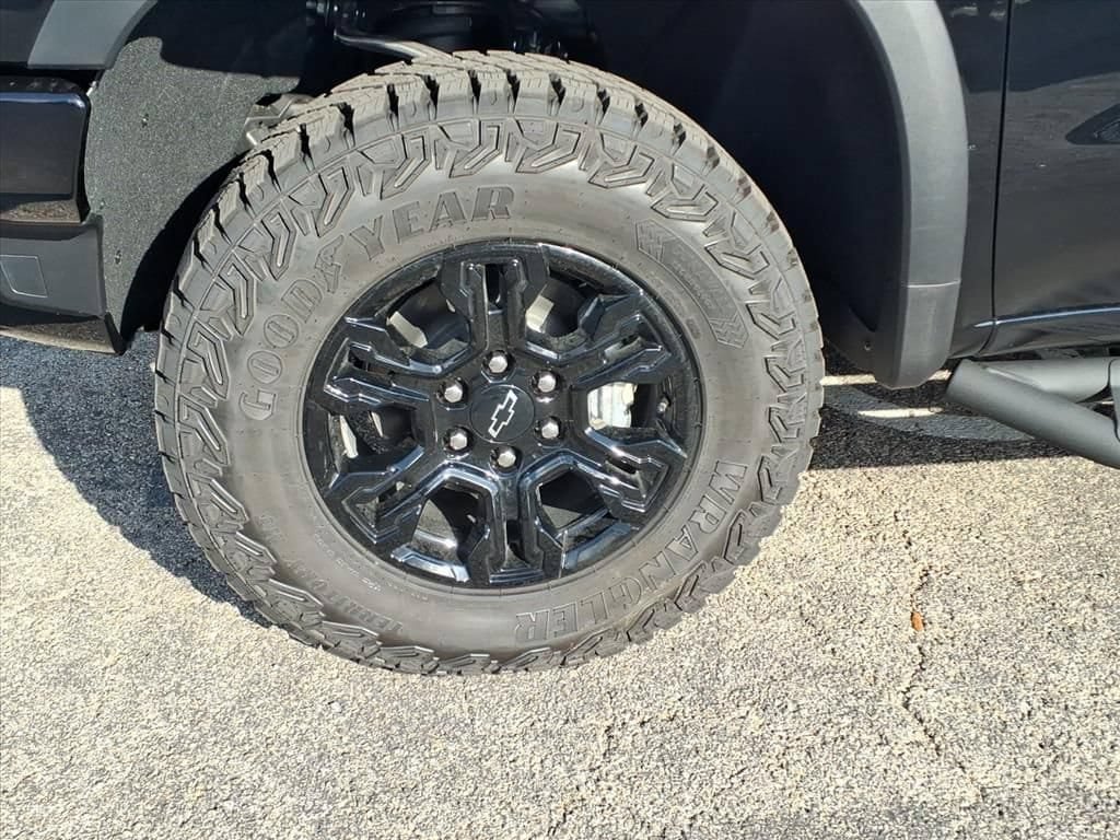 New 2026 Chevrolet Silverado 1500 ZR2 AWD/4WD image 11