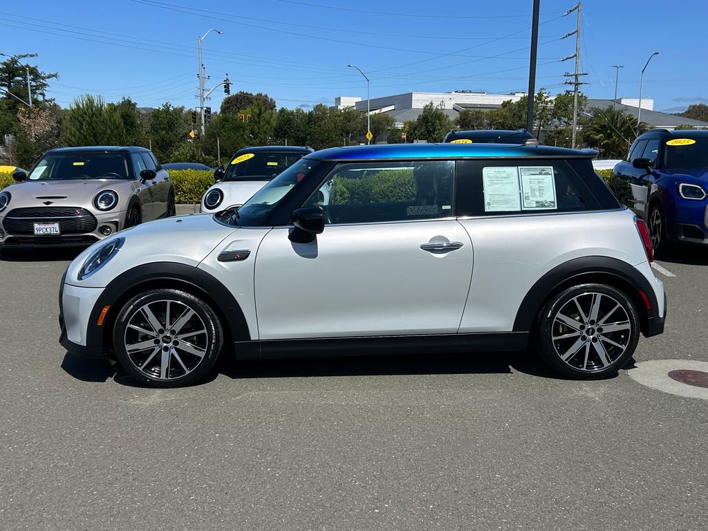 Used 2023 MINI Cooper S FWD image 2