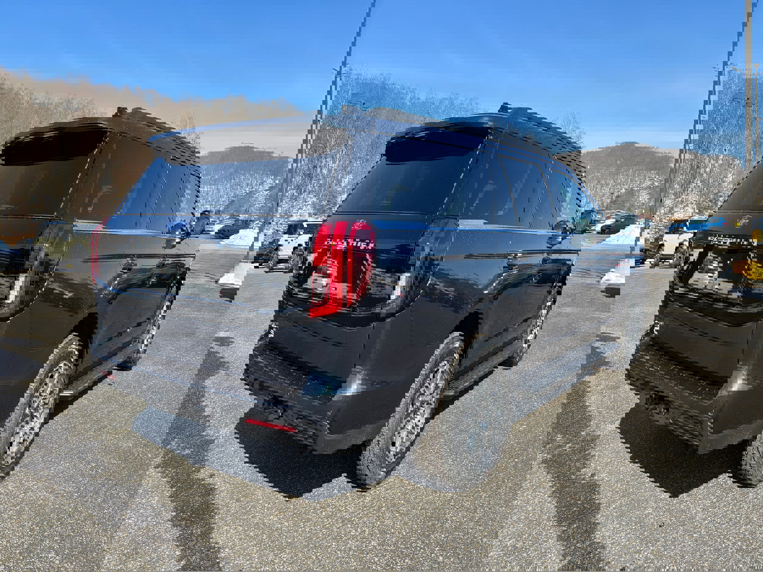 New 2026 Ford Expedition Active AWD/4WD image 4